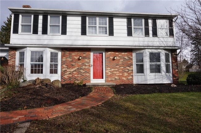 6 Foxpointe Cir in Fairport, NY - Building Photo - Building Photo