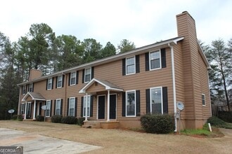 116 Jackson Dr in Stockbridge, GA - Foto de edificio - Building Photo