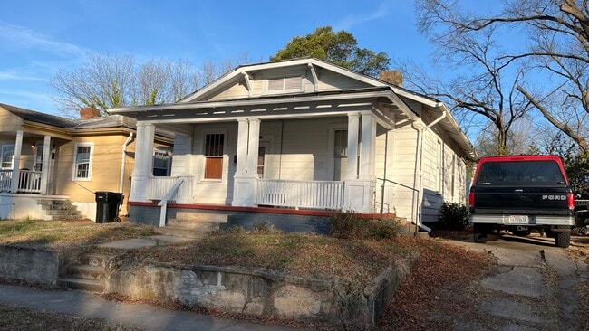 property at 1018 Paxton St