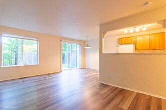 12709 SE Lydia Ct in Portland, OR - Building Photo - Building Photo