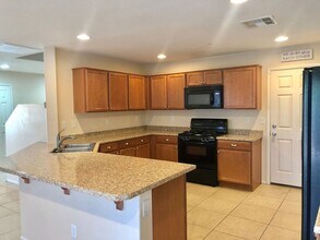9009 Arbor Ashbury Ave in Las Vegas, NV - Building Photo - Building Photo