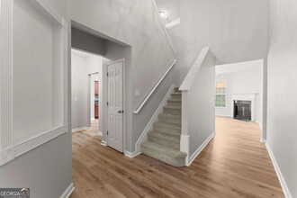 1867 Ellison Lakes Ct in Kennesaw, GA - Foto de edificio - Building Photo