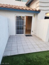 8129 Autumn Star Ave in Las Vegas, NV - Building Photo - Building Photo