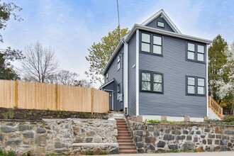 28 Albion St in Medford, MA - Building Photo - Building Photo