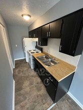 371 Redmar Blvd in Radcliff, KY - Building Photo - Building Photo