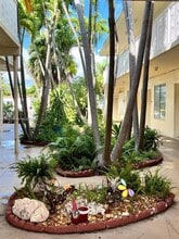 8420 Byron Ave in Miami Beach, FL - Building Photo - Building Photo