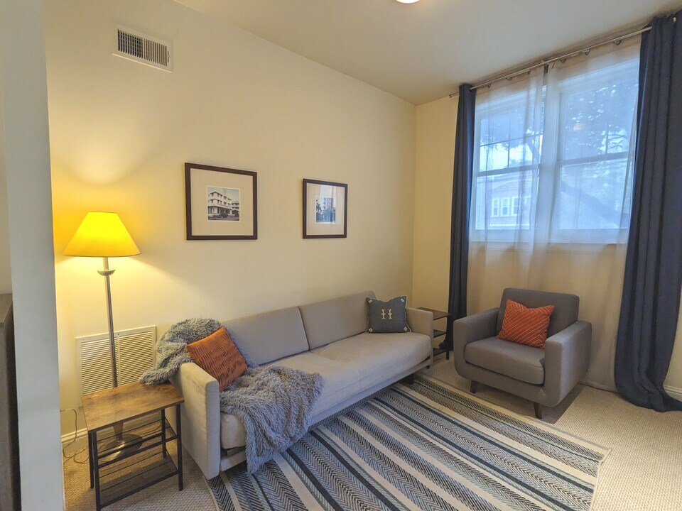 645 Hampshire St in San Francisco, CA - Building Photo