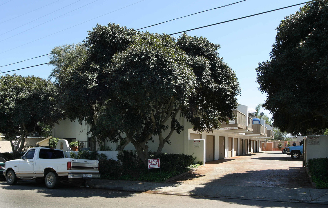 1351 Holly Ave in Imperial Beach, CA - Building Photo