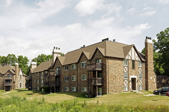 Candlewyck Apartments in Kalamazoo, MI - Foto de edificio - Building Photo