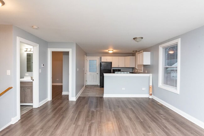 18247 Roy St in Lansing, IL - Building Photo - Building Photo