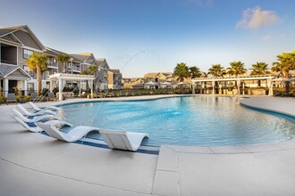 Parkside at the Beach in Panama City Beach, FL - Foto de edificio - Building Photo