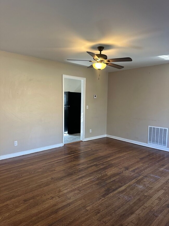 741 Barron Dr in Clarkesville, GA - Building Photo - Building Photo