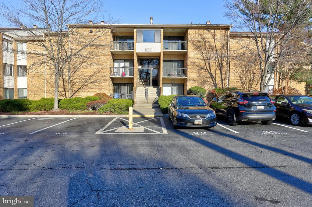 11204 Cherry Hill Rd in Beltsville, MD - Building Photo