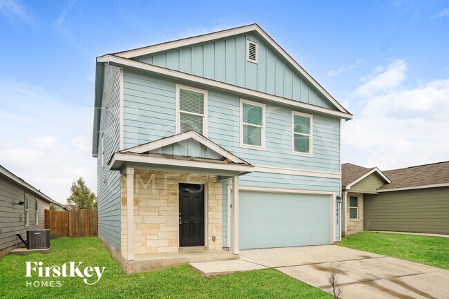 10615 McClintock Dr in Converse, TX - Building Photo - Building Photo