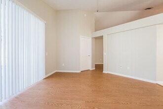 9306 Hidden Water Cir in Riverview, FL - Foto de edificio - Building Photo