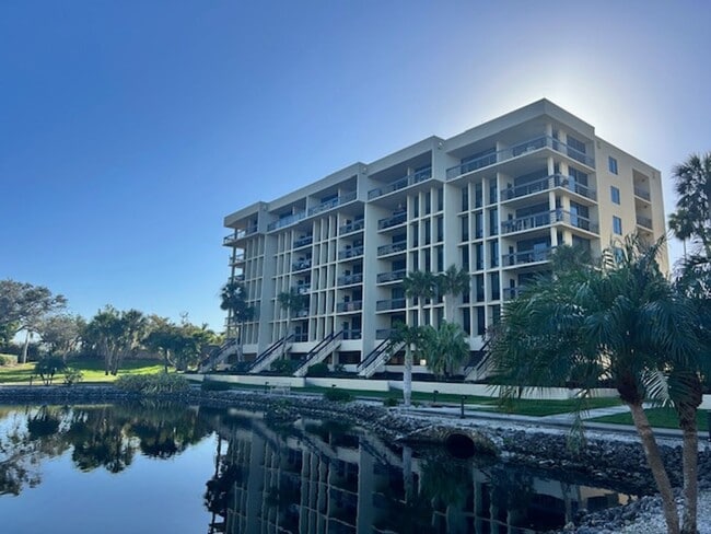 property at 1095 Gulf of Mexico Dr