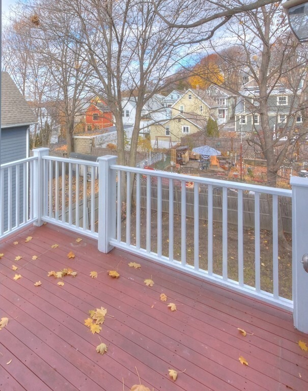 14 Peterson Ter in Somerville, MA - Foto de edificio - Building Photo