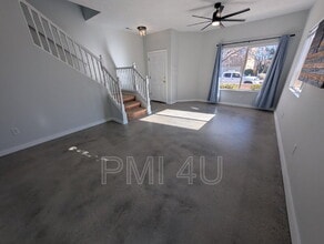 7105 Casa Elena Dr NE in Albuquerque, NM - Building Photo - Building Photo