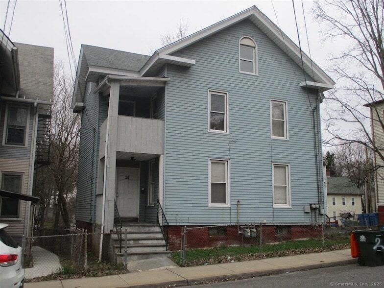 30 Olive St in Meriden, CT - Building Photo