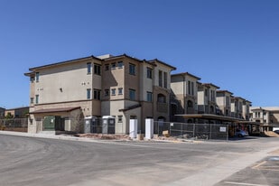 Southern Pines Apartments in Las Vegas, NV - Building Photo