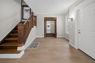 330 W Ostrander Ave in Syracuse, NY - Building Photo - Building Photo