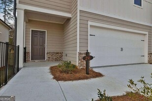 291 Wells Cir in Holly Springs, GA - Building Photo