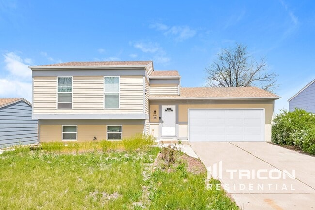 property at 20501 E Coolidge Pl