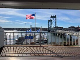 4 Island Ave in Kittery, ME - Building Photo