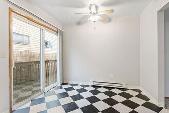 837 NE 55th Ave in Portland, OR - Building Photo - Building Photo