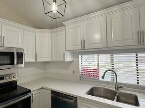 6176 Agee St in San Diego, CA - Building Photo - Building Photo