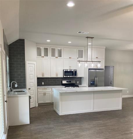 property at 2814 W Eighteenth St