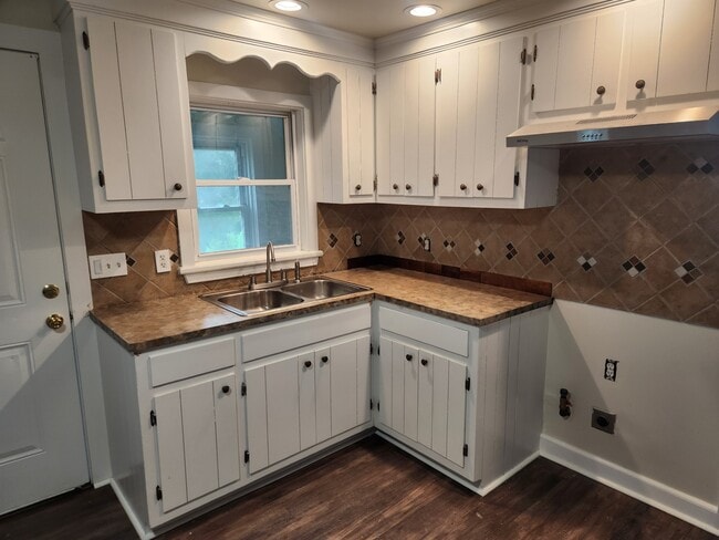 8 Siegel St, Unit #2