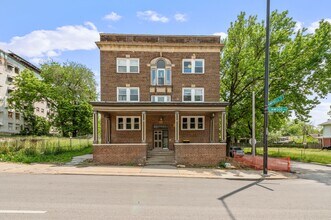 FENWICK in Kansas City, MO - Building Photo - Building Photo