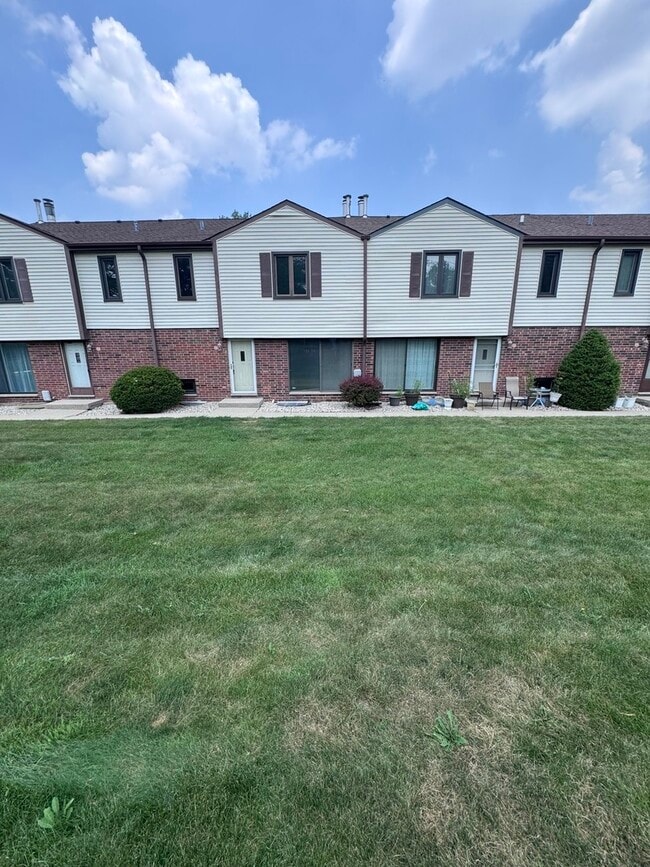 property at 786 Greenwood Rd