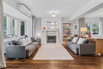 89 Whitehall Rd in Toronto, ON - Building Photo - Building Photo
