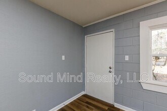 717 Woodland Rd in Raleigh, NC - Building Photo - Building Photo