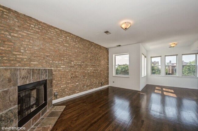 3510 W Palmer St in Chicago, IL - Building Photo - Building Photo
