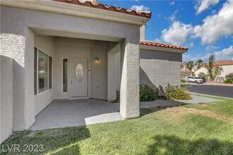 9772 Horse Back Cir in Las Vegas, NV - Building Photo - Building Photo