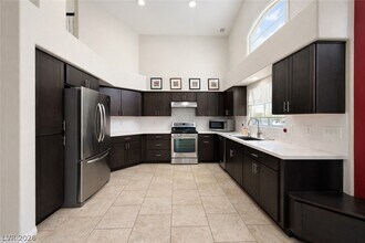 3741 Climbing Rose St in Las Vegas, NV - Building Photo - Building Photo