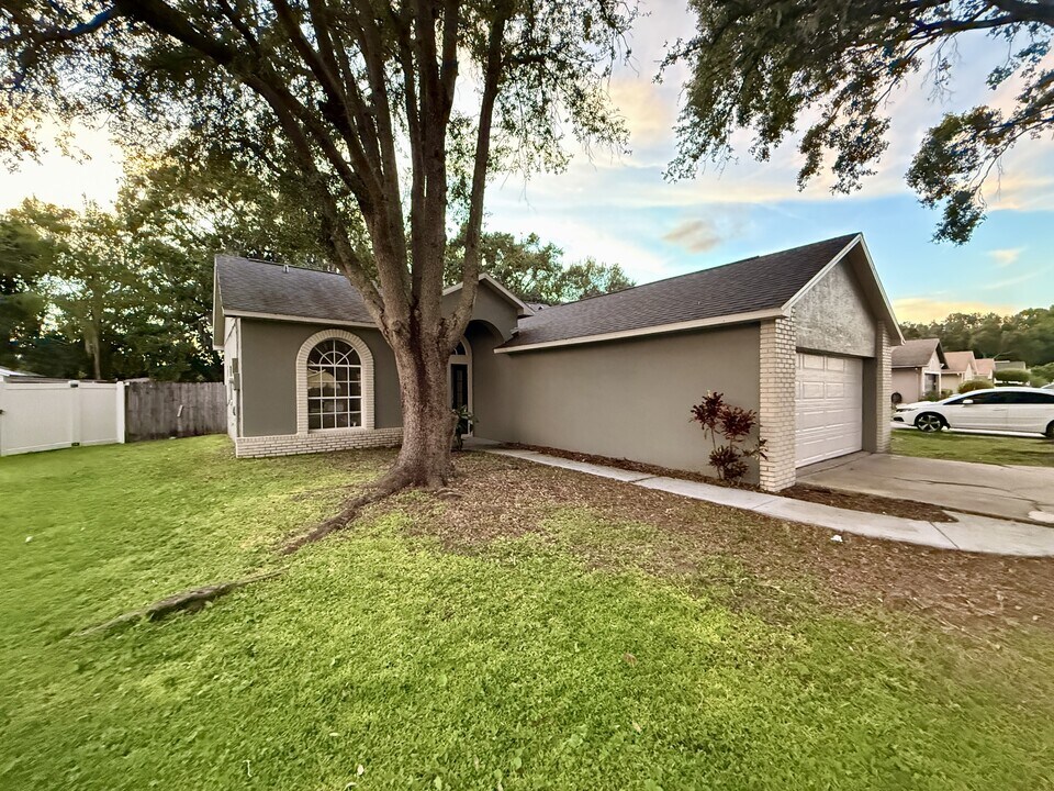 2940 Autumn Run Pl in Orlando, FL - Building Photo