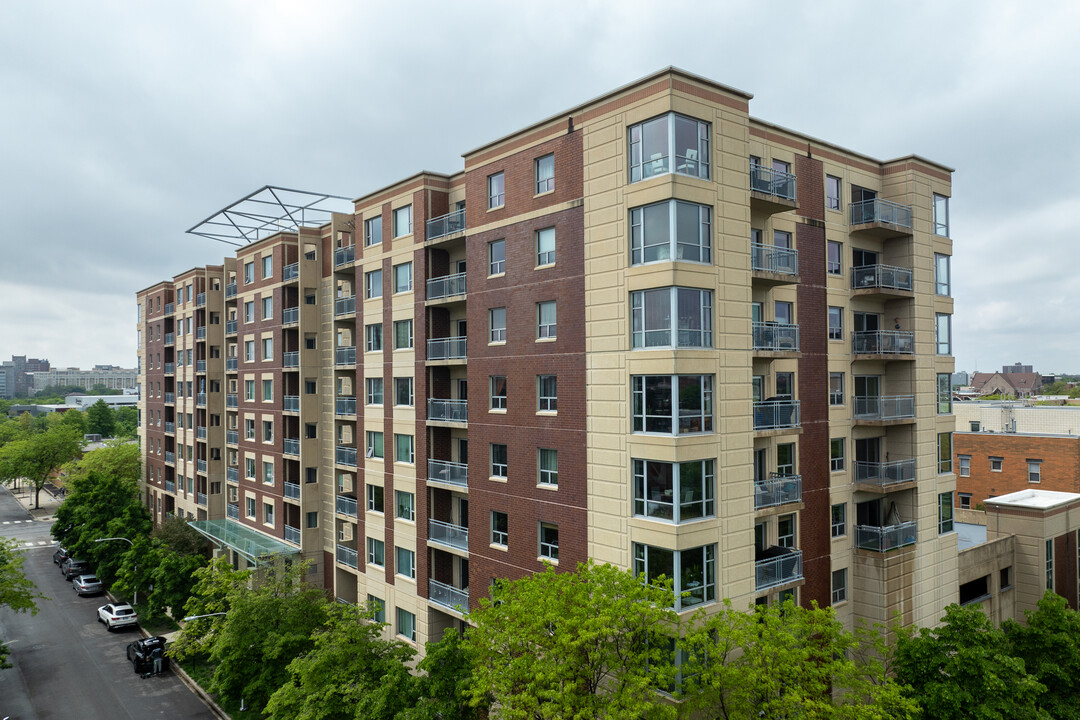 Westhaven Park in Chicago, IL - Building Photo