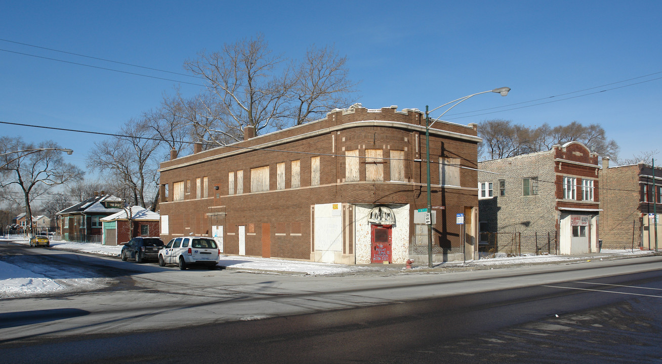 4002 W 18th St in Chicago, IL - Building Photo