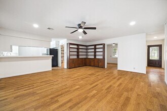 2007 Shadow Bend Dr in Houston, TX - Building Photo - Building Photo