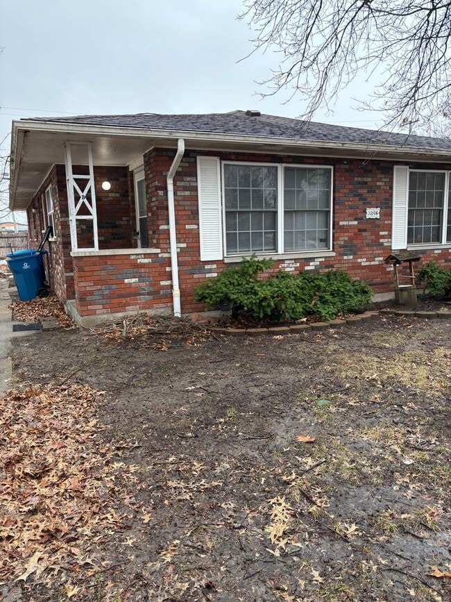 property at 3246 Kilarney Dr