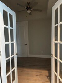 2727 Houston Ave photo'