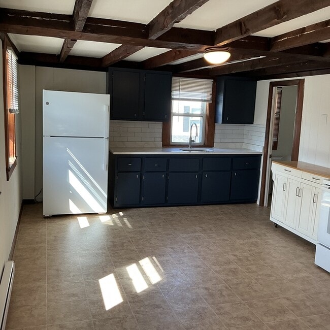 41 High St in Amesbury, MA - Building Photo - Building Photo