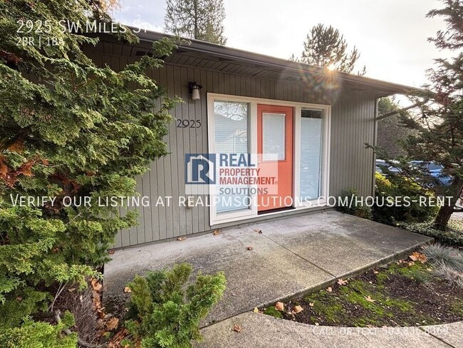 property at 2925 SW Miles St