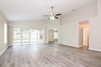 6514 Summer Cove Dr in Riverview, FL - Building Photo - Building Photo