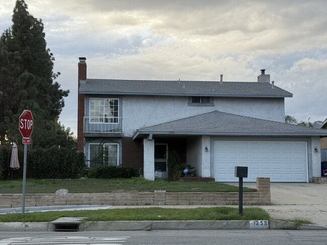1258 S Palmetto Ave in Ontario, CA - Building Photo - Building Photo