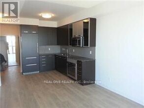 5168 Yonge St in Toronto, ON - Building Photo - Building Photo